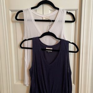 Universal thread tie front tank tops. Set of 2.